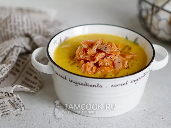 Фото готового блюда: Кето рыбный суп