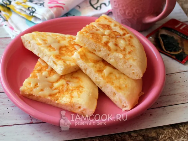 Фото готового блюда: Сырная лепешка ПП в мультиварке (из рисовой муки)