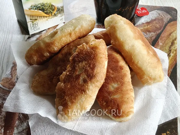 Фото готового блюда: Жареные пирожки на кефире с печенью