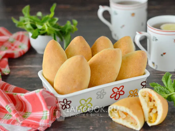 Фото готового блюда: Пирожки с капустой на сухом молоке