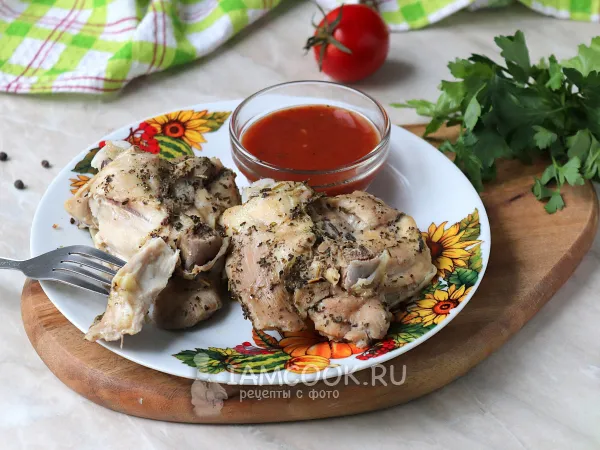 Фото готового блюда: Куриные бедра в пароварке