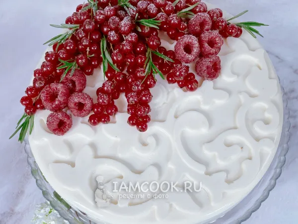 Фото блюда: Желейный торт «Битое стекло» со сгущенкой и сметаной