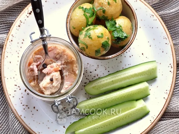 Фото готового блюда: Тушенка из кролика