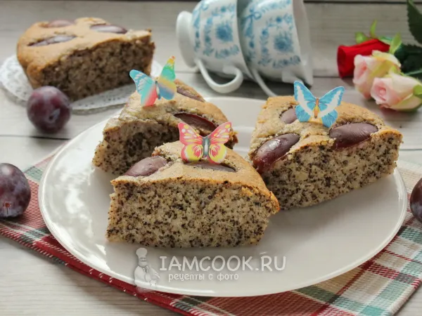 Фото блюда: Пирог со сливами и грецкими орехами