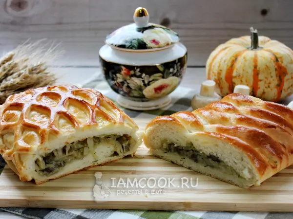 Фото блюда: Кулебяка с капустой и грибами