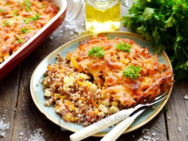 Фото блюда: Гречка с овощами, яйцом и сыром