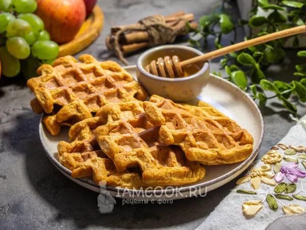 Фото готового блюда: Морковно-яблочные вафли