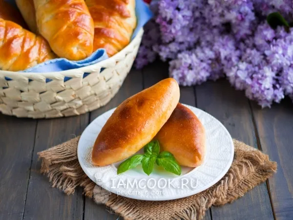 Фото готового блюда: Пирожки с рисом и яйцом