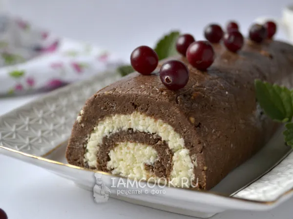 Фото блюда: Шоколадный рулет из печенья (без выпечки)