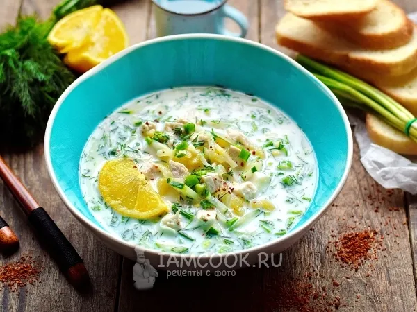 Фото готового блюда: Окрошка на кефире и минералке с курицей