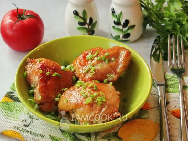 Фото блюда: Куриные бедра в медово-соевом соусе в духовке