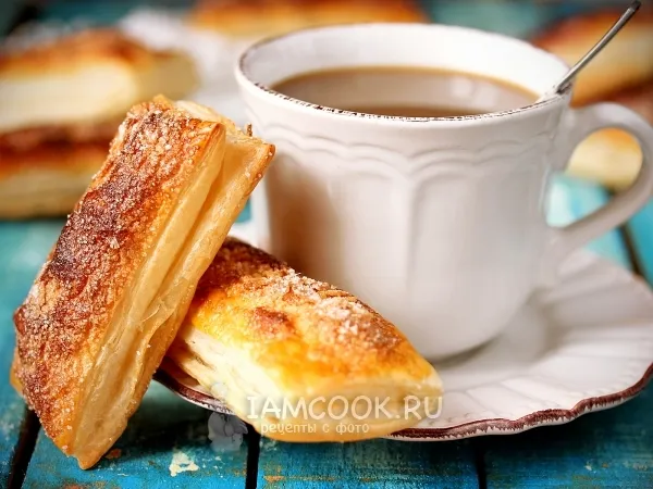 Фото готового блюда: Язычки из слоёного теста