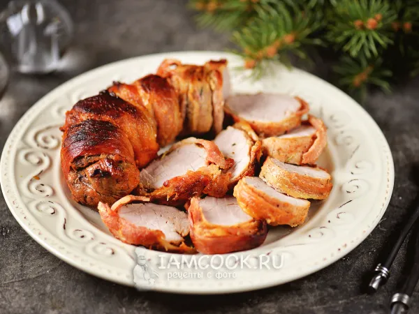 Фото блюда: Свиная вырезка, запечённая в духовке целиком