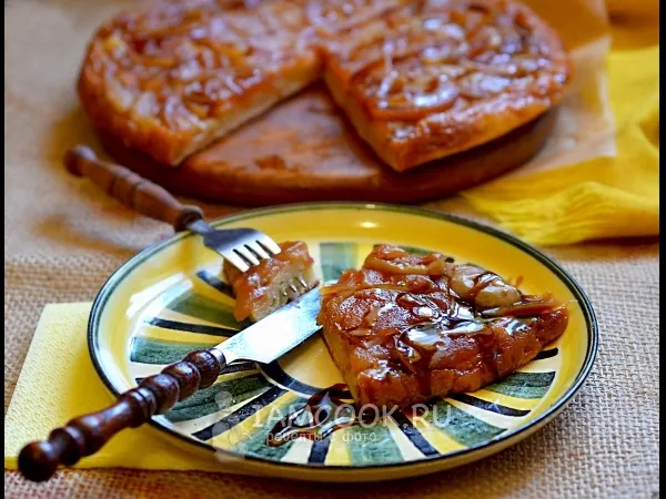 Фото готового блюда: Apple Upside-Down Cake