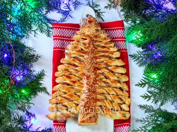 Фото блюда: «Ёлка» из слоёного теста