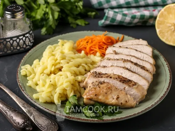 Фото готового блюда: Куриное филе в лимонном соусе в духовке