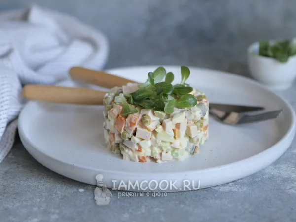 Фото готового блюда: Кето Оливье