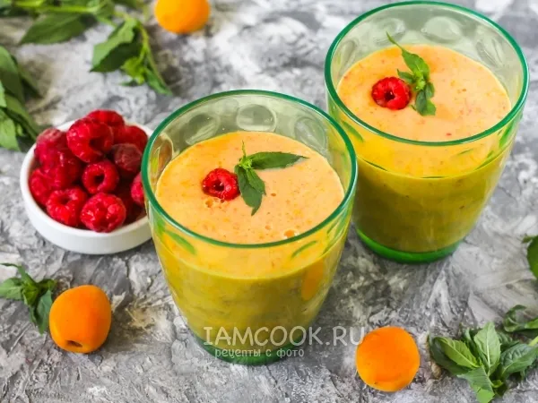 Фото блюда: Смузи из абрикосов и малины