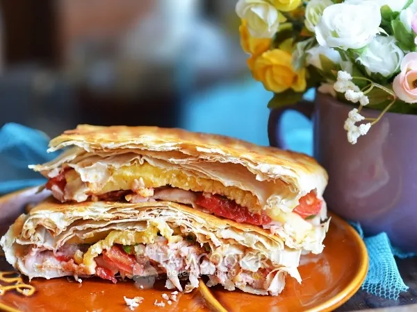 Фото готового блюда: Копчёный окорочок в лаваше