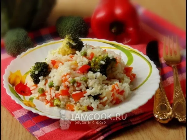 Фото готового блюда: Рис с брокколи и зеленым горошком