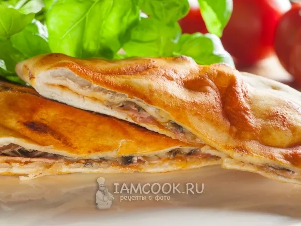 Фото блюда: Кальцоне с ветчиной и шампиньонами