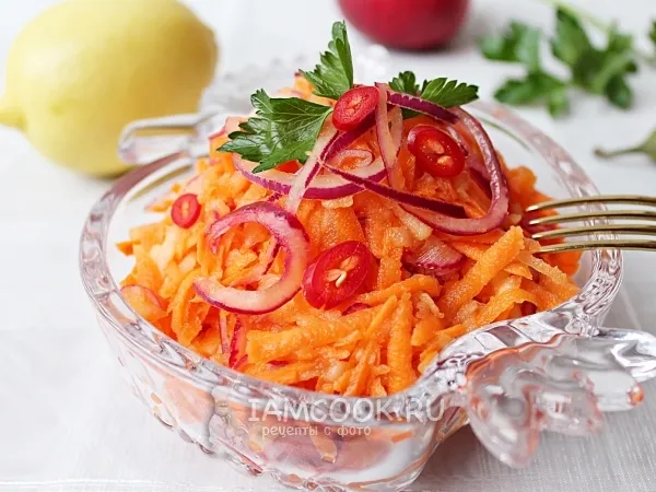 Фото блюда: Салат из моркови, яблок и лука