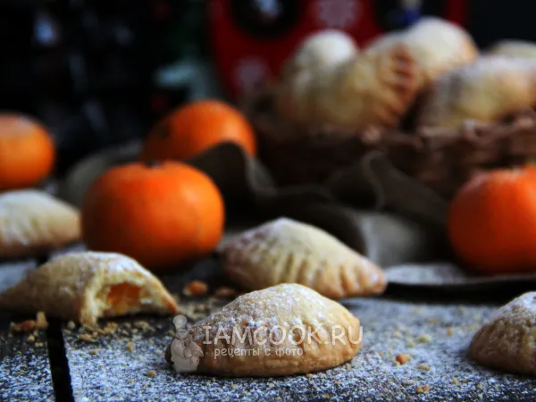 Фото готового блюда: Песочное печенье с долькой мандарина внутри
