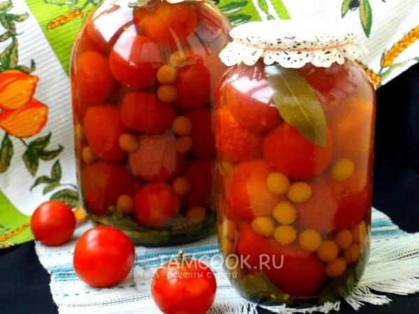 Фото готового блюда: Маринованные помидоры с алычой