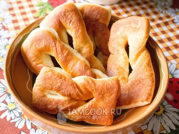 Фото готового блюда: Пышные вергуны на дрожжах