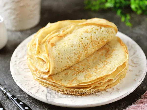 Фото готового блюда: Дрожжевые блины на кефире (толстые)