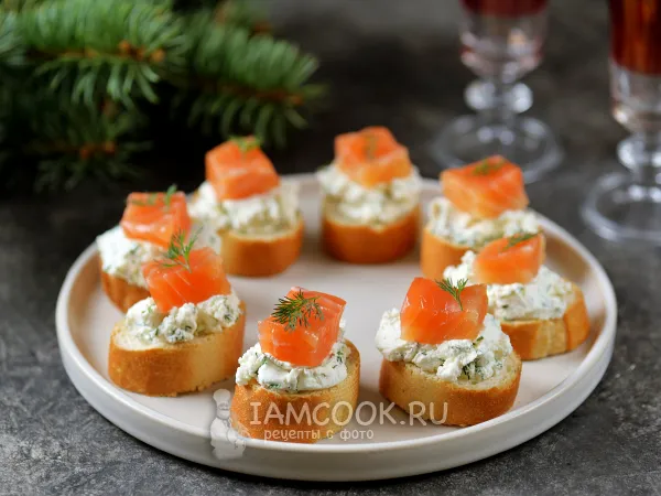 Фото блюда: Тарталетки из багета с красной рыбой