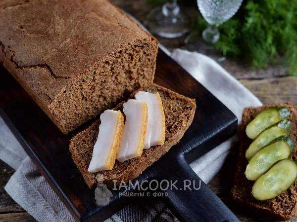 Фото блюда: Черный хлеб в духовке