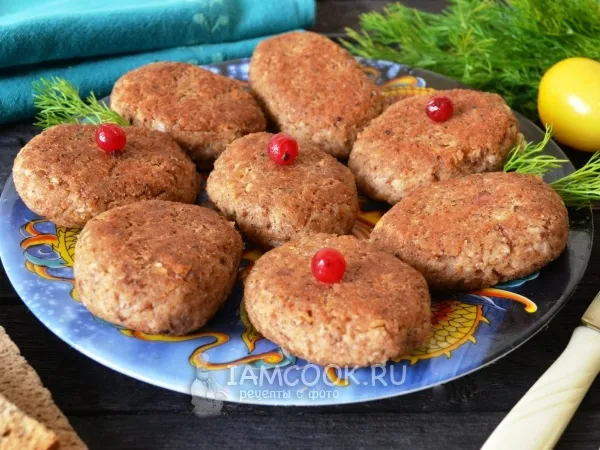 Фото готового блюда: Диетические котлеты из гречки