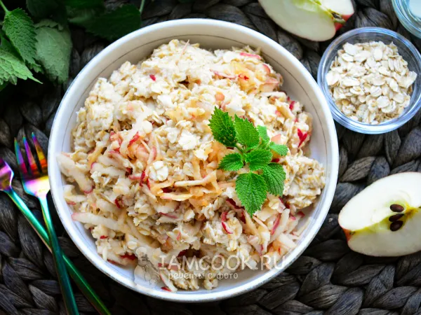 Фото блюда: Салат красоты из овсяных хлопьев и яблока