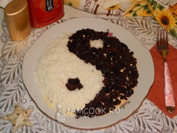 Фото блюда: Салат «Инь-Янь» с черносливом