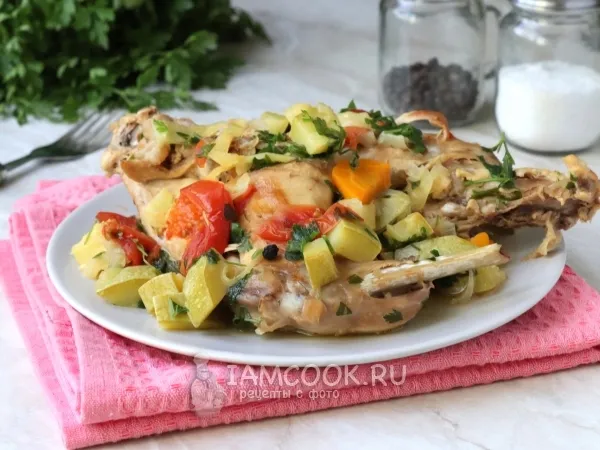 Фото готового блюда: Кролик с овощами в мультиварке