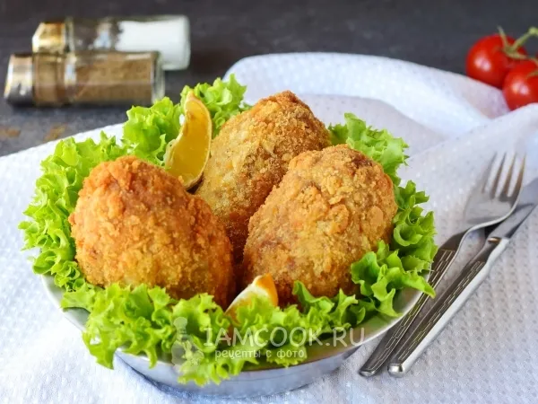 Фото готового блюда: Котлеты с грибами внутри