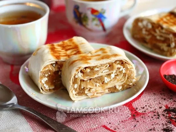 Фото блюда: Ленивый штрудель из лаваша с яблоками