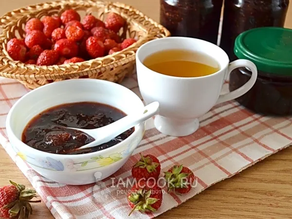 Фото готового блюда: Варенье из клубники (густое)