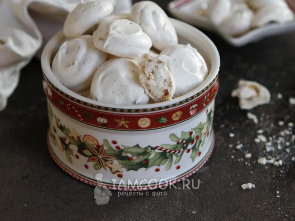 Фото готового блюда: Ореховое печенье на белках