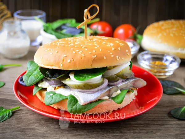 Фото готового блюда: Бургер с селедкой