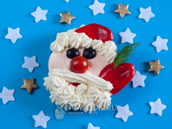 Фото блюда: Бутерброд «Дед Мороз»