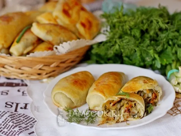 Фото готового блюда: Вэрзэре (молдавские пирожки)