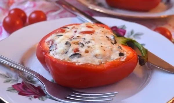 Фото блюда: Перцы, фаршированные сыром и творогом, в духовке