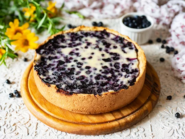 Фото блюда: Цветаевский пирог с черникой в сметанной заливке