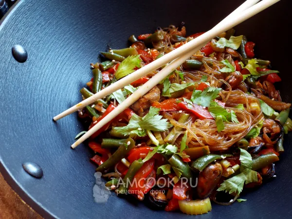 Фото блюда: Фунчоза с мидиями и овощами