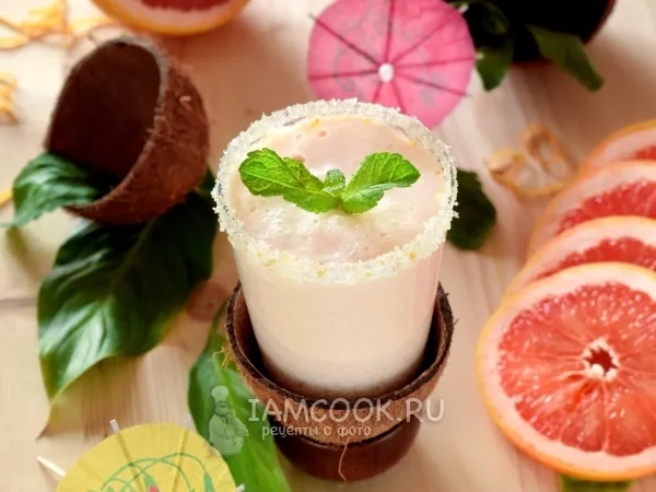 Фото блюда: Смузи из красного грейпфрута и кокосового молока