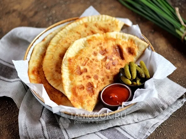 Фото готового блюда: Чебуреки с пузырьками на заварном тесте