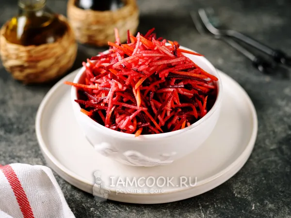 Фото блюда: Салат «Щётка» с яблоком