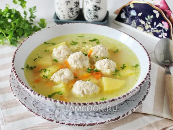 Фото готового блюда: Суп с булгуром и фрикадельками